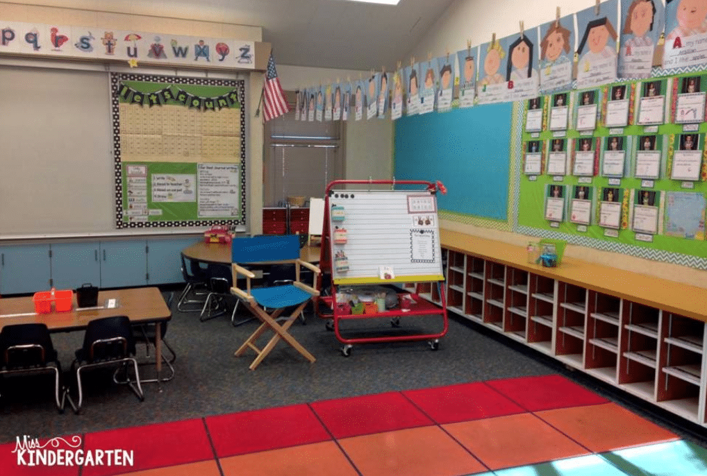 having a carpet area for whole class teaching is important for lessons and classroom management