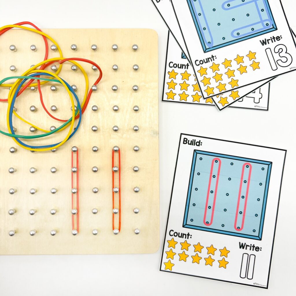 Making the number 11 with rubber bands on a geoboard